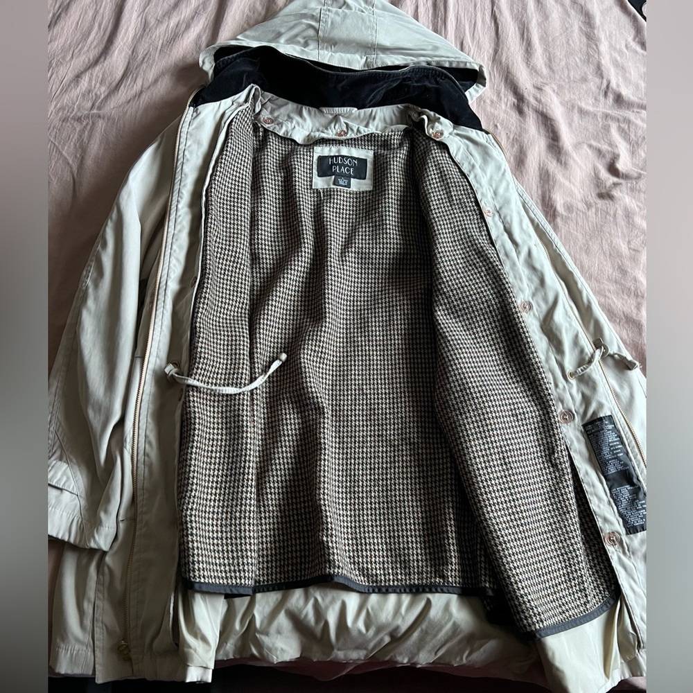 ✨Hudson Place Cream Raincoat Lightweight Design - removable lining